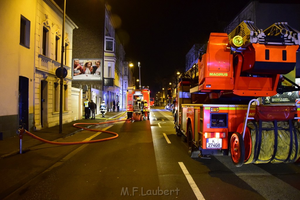 Feuer Hinterhof Garagen Koeln Hoehenberg Olpenerstr P027.JPG - Miklos Laubert